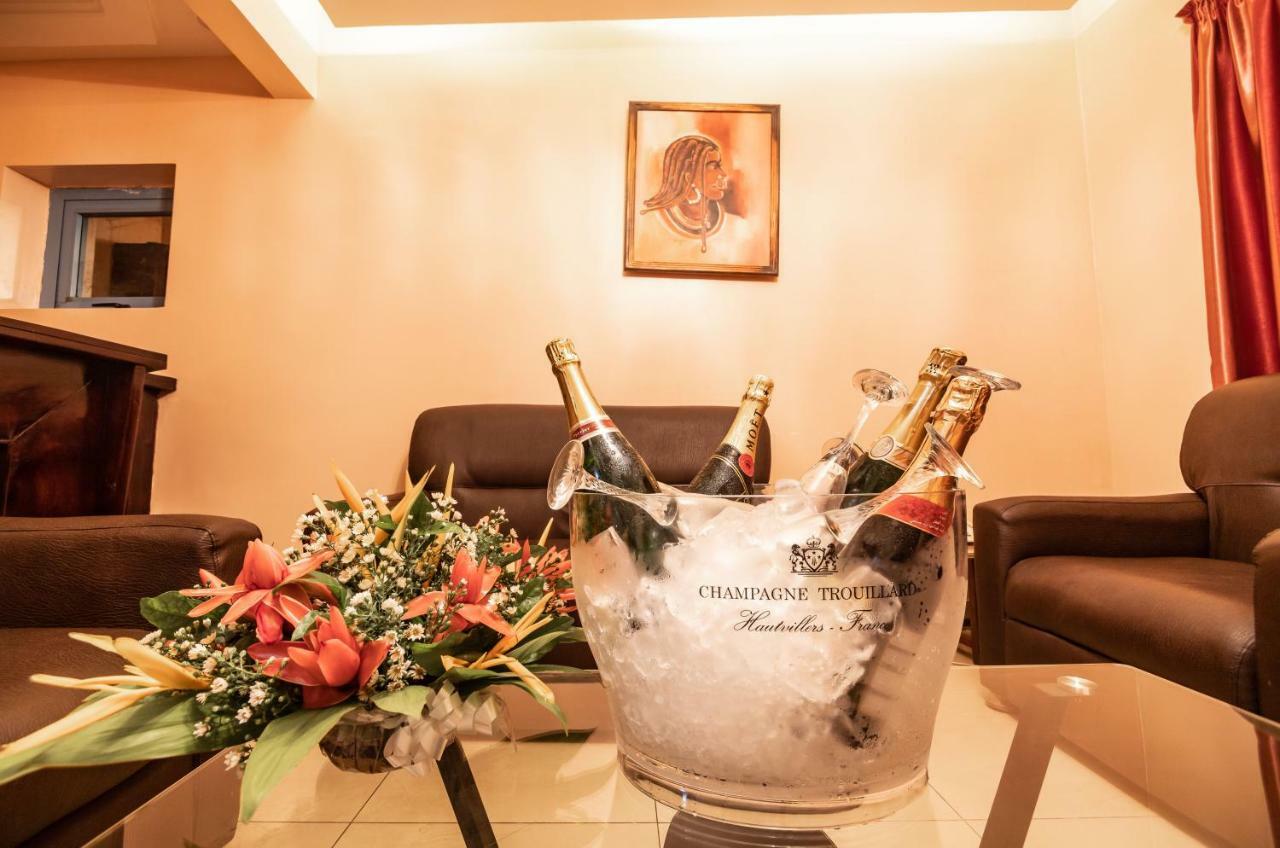 Bravia Eco Hotel โลเม ภายนอก รูปภาพ